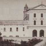 Arriviamo su via Crispi, dove un tempo al posto del parcheggio ora presente alle spalle della chiesa di Santa Maria del Rosario, sorgeva il Panificio Militare. Il grande complesso ospitava anche dei cavalli e l�arena San Francesco, dove negli anni 50 venivano proiettati film all�aperto